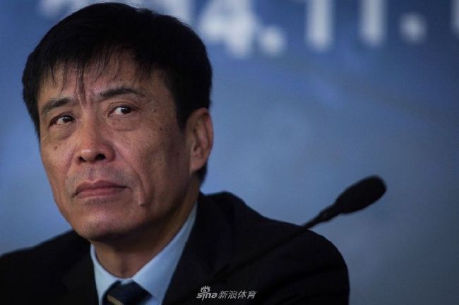 夫人发昏的腰