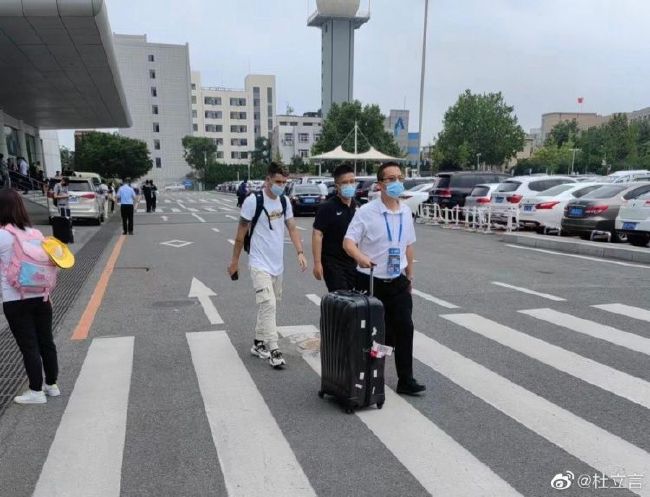 少妇浴室精油按摩2